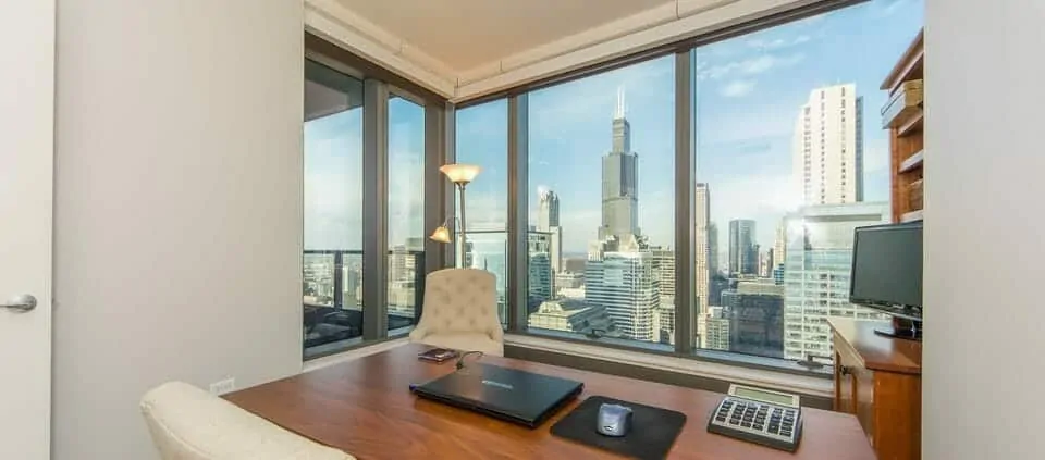Chicago highrise condo with views - office